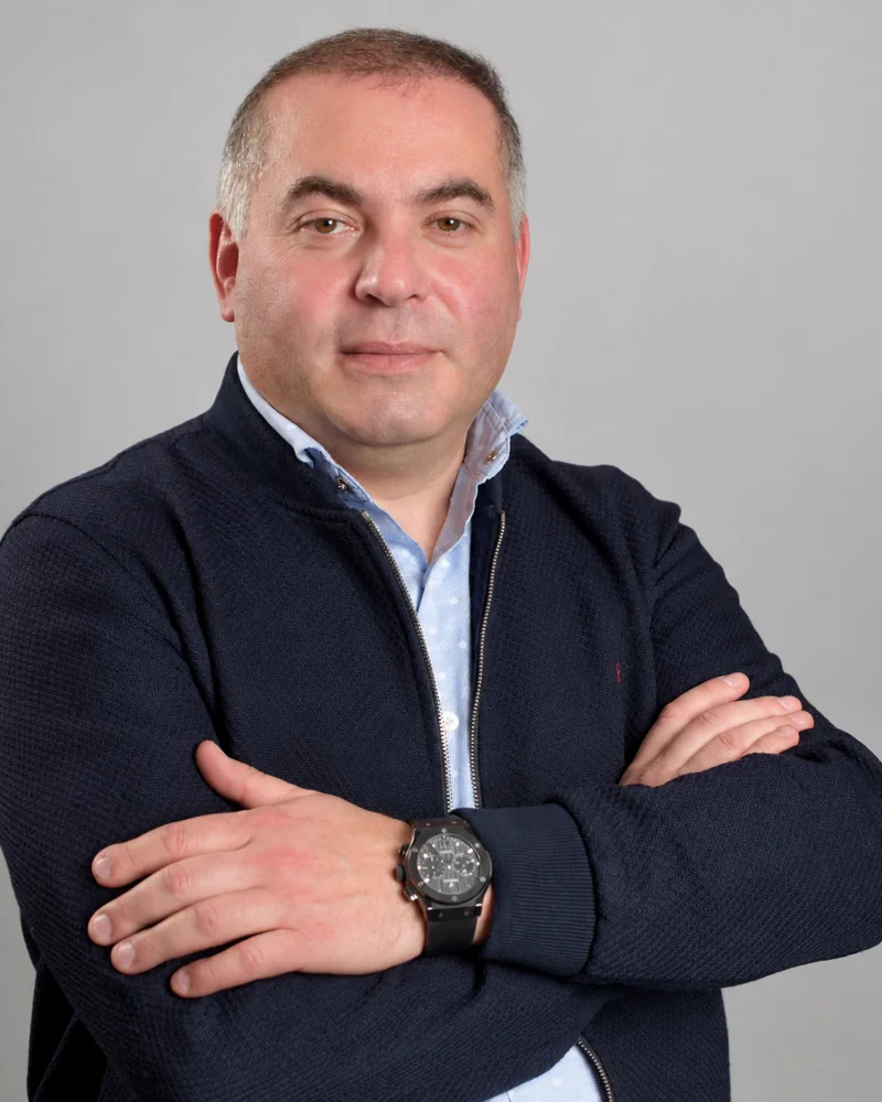 თამაზ თავაძე